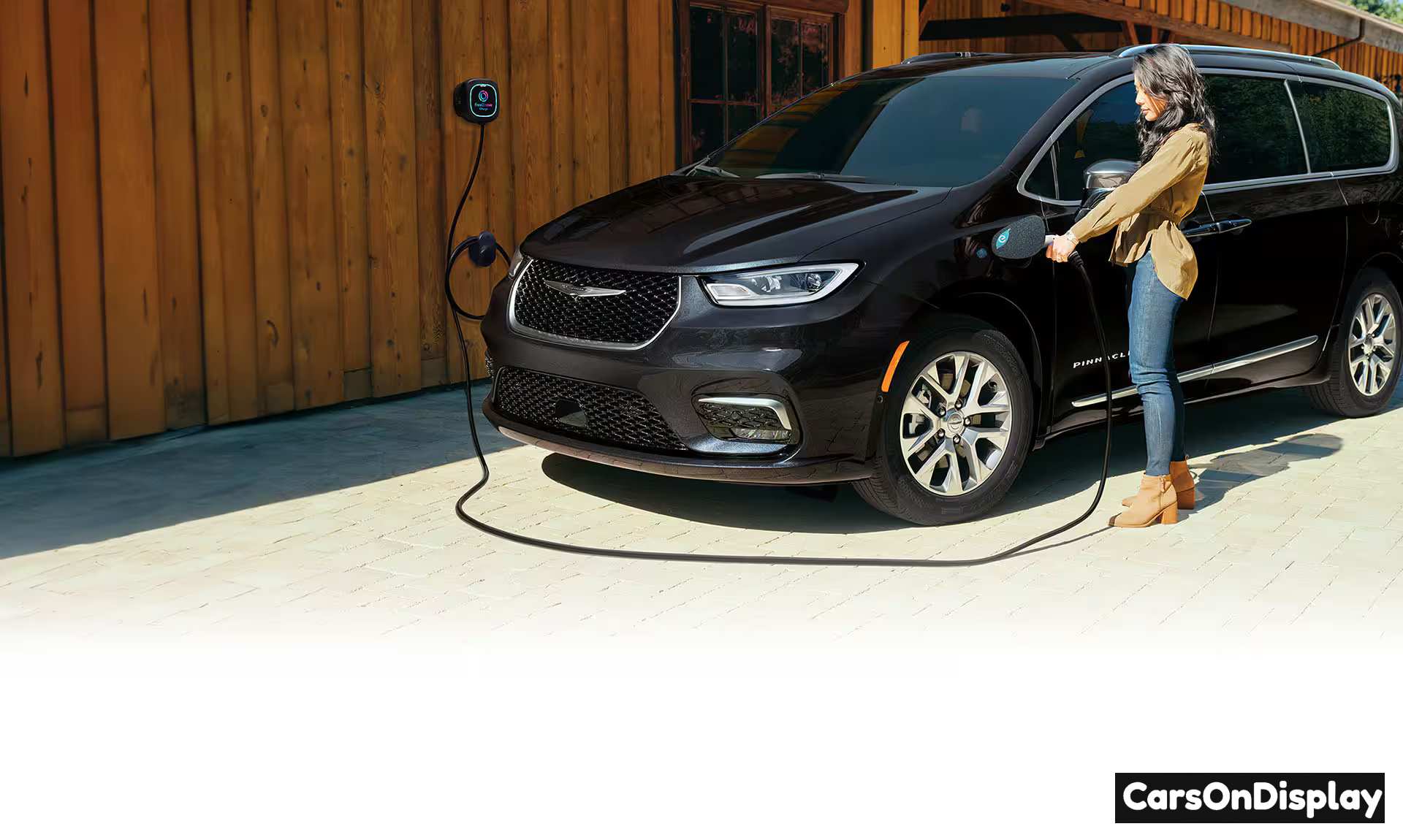 Chrysler Pacifica Plug-in Hybrid 2025