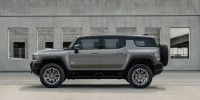 GMC Hummer EV SUV 2025