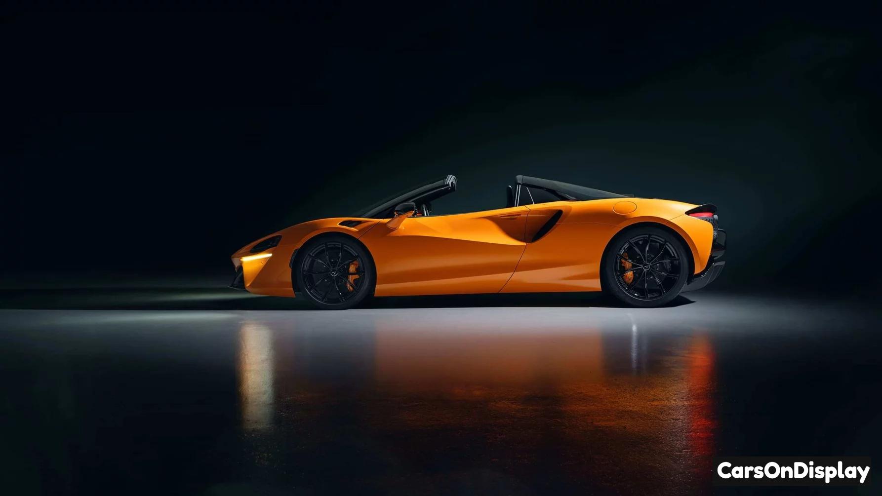 McLaren Artura Spider 2025