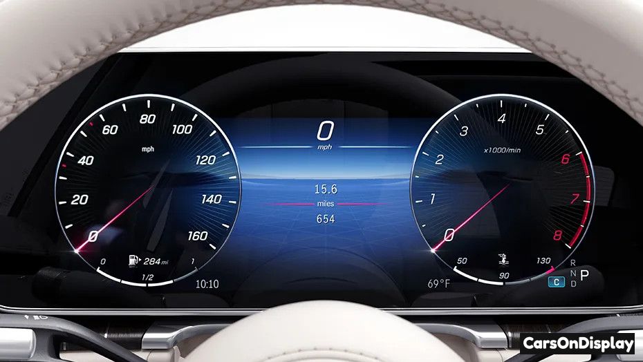 Mercedes-Benz S 500 4MATIC 2024 - 12.3-inch digital instrument cluster