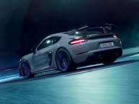 Porsche 718 Cayman GT4 RS 2025