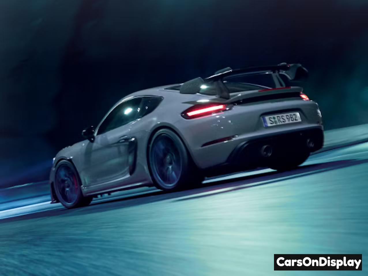 Porsche 718 Cayman GT4 RS 2025