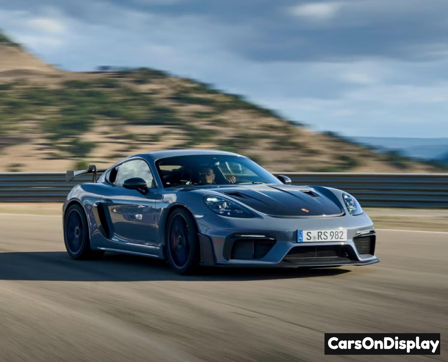 Porsche 718 Cayman GT4 RS 2025