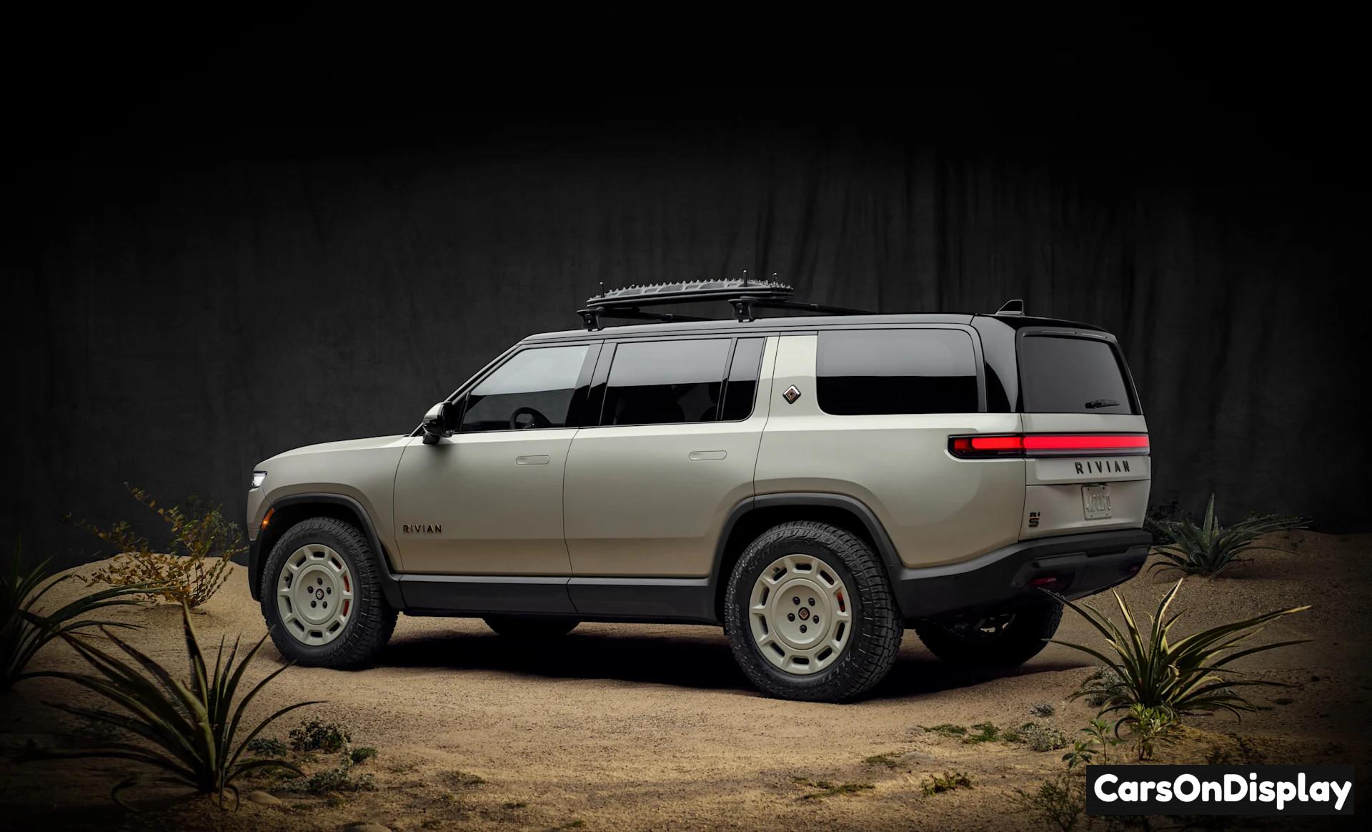 Rivian R1S California Dune Edition