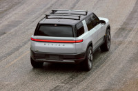 Rivian R2 2026