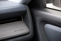 Rivian R2 2026