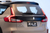 Suzuki XL7 GLX AT Hybrid 2024