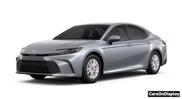 Toyota Camry LE AWD 2025