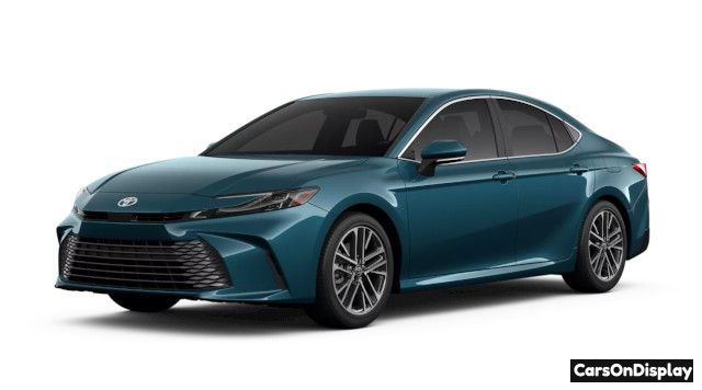 Toyota Camry XLE AWD 2025