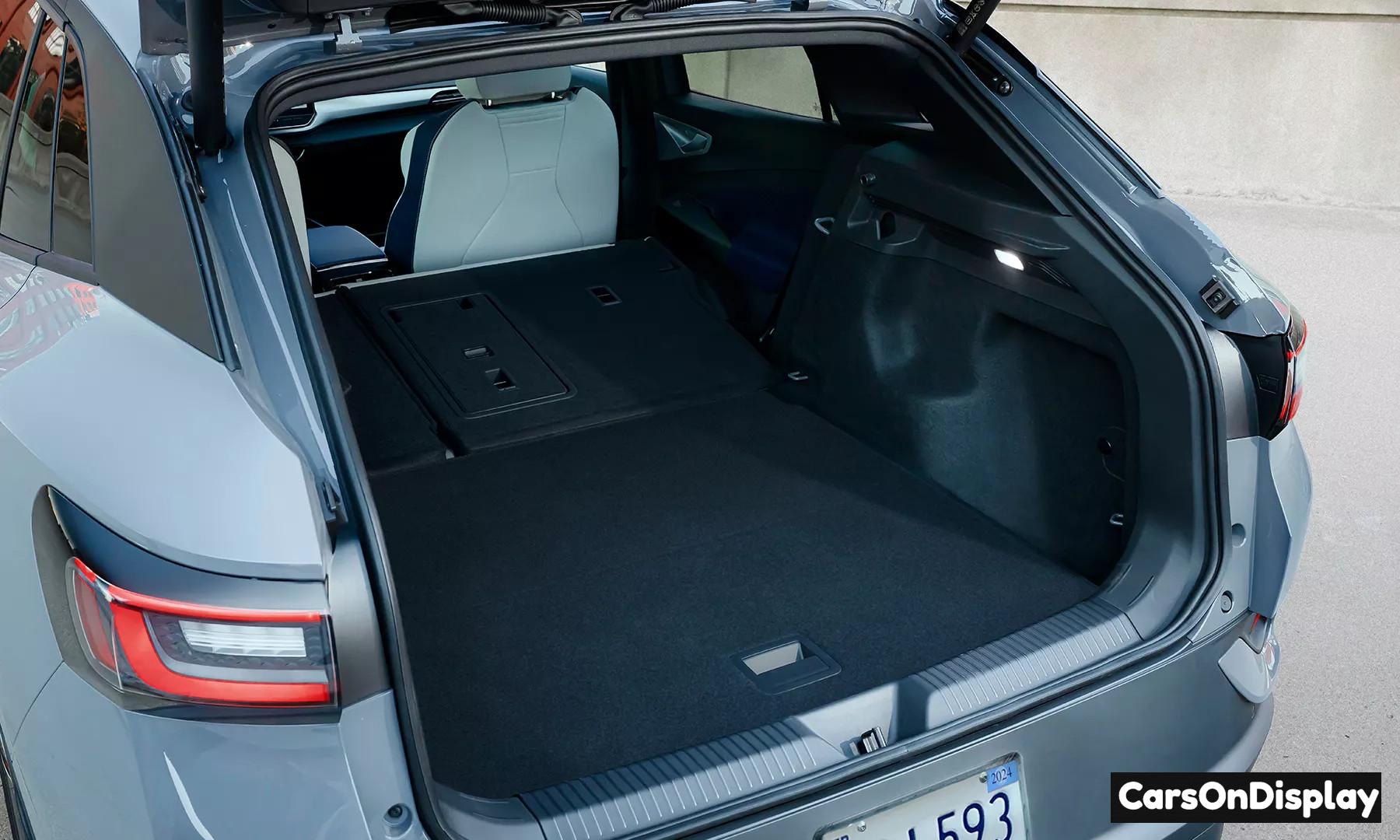 Volkswagen ID.4 2024 - 1817.9 L cargo space