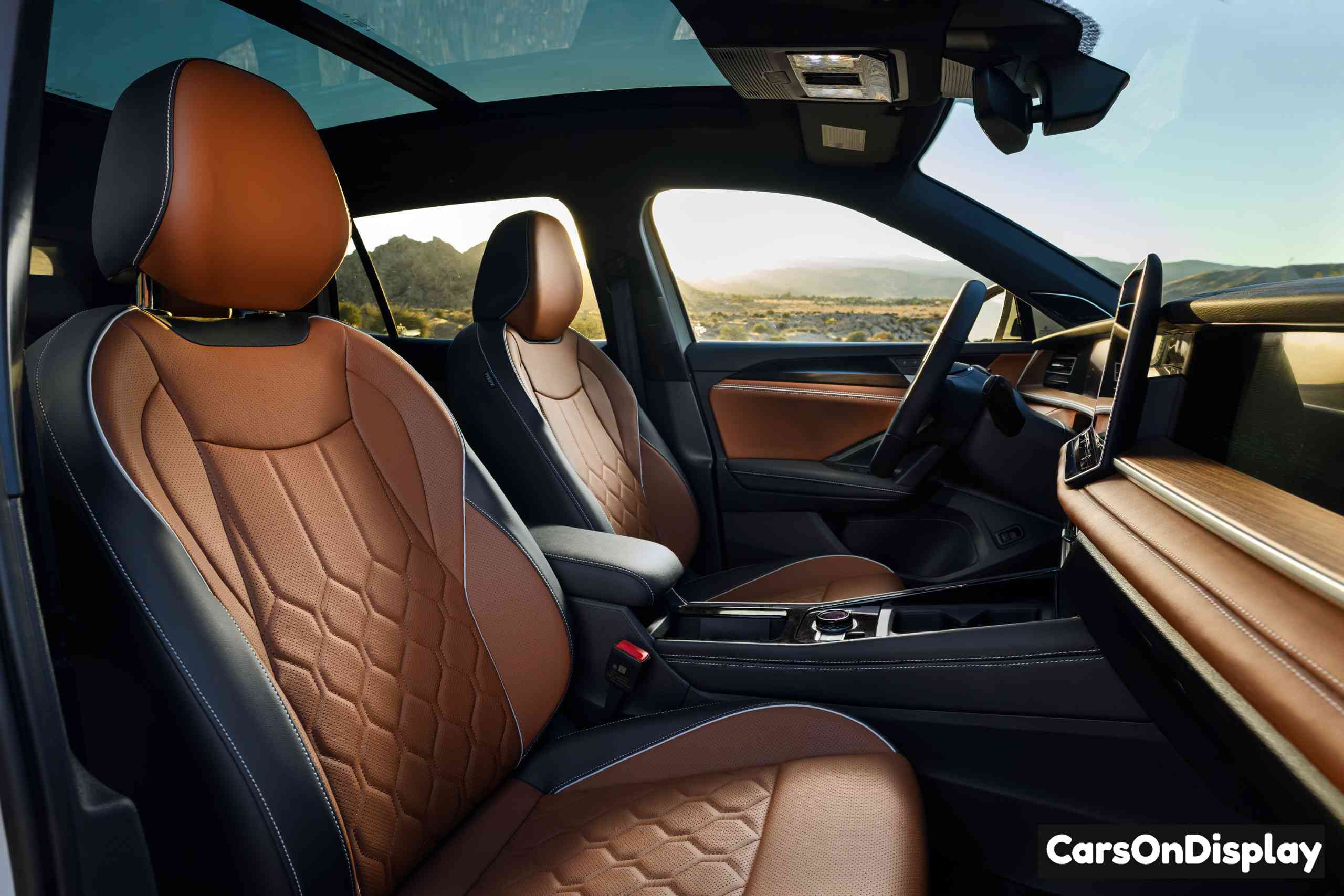 2025 Volkswagen Tiguan Side Interior View